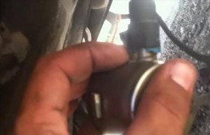 Dodge Neon Pressure Regulator Blue Clip Removal