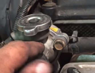 How to Tell If a Radiator Cap is Bad and Replace It – BackYardMechanic