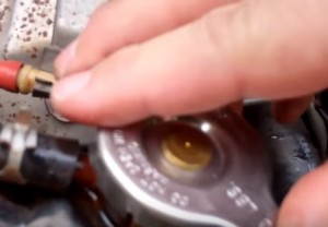 Replacing a Bad Radiator Cap Turn to right