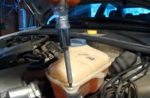 How to Do a 2003 Volkswagen Passat Oil Change