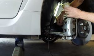 3-ways-to-bleed-brake-lines-by-yourself