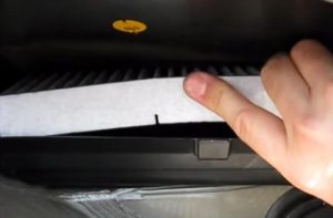 How To Replace the Air Conditioner Filter on a 2001-2005 Passat Step 4