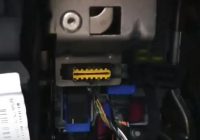 2011 Fiat Punto OBD2 Port Location 5