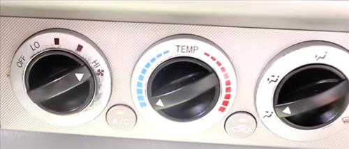 How to Fix a Car with an Air Conditioning Leak
