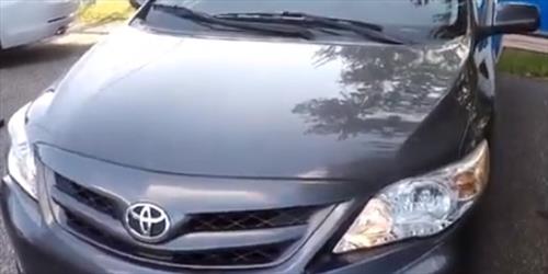 How to Replace Headlight Bulb 2009-2014 Toyota Corolla