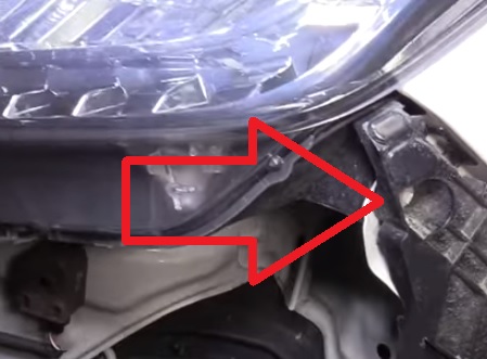 How to Replace Headlight Bulb 2014-2019 Toyota Tundra Step 11