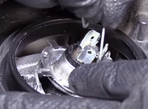 How to Replace Headlight Bulb 2014-2019 Toyota Tundra Step 15