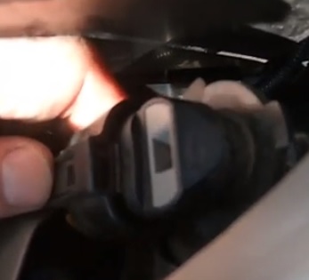 How to Replace Headlight Bulb 2015-2018 Toyota Corolla High Beam Step 3