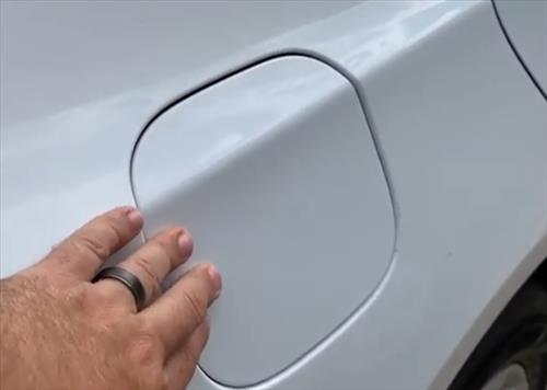 How to Open Gas Tank on Chevy Malibu Step 1