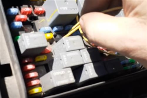how to jump fuel pump relay on chevy truck Step 2