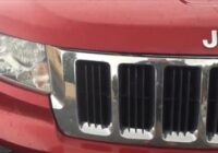 How To Replace Headlight Bulb 2011-2021 Jeep Grand Cherokee