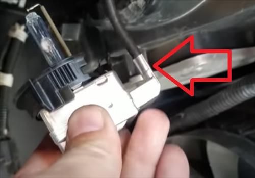 How To Replace Headlight Bulb Tesla Model S Step 9