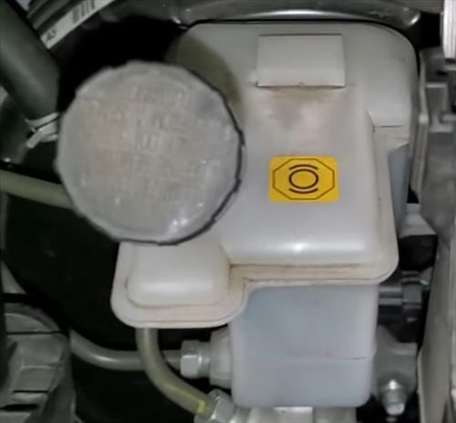 Causes Nissan Forward Emergency Braking Light Always On Brake Fluid Level