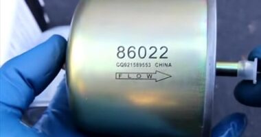 Symptoms of a Clogged Fuel Filter